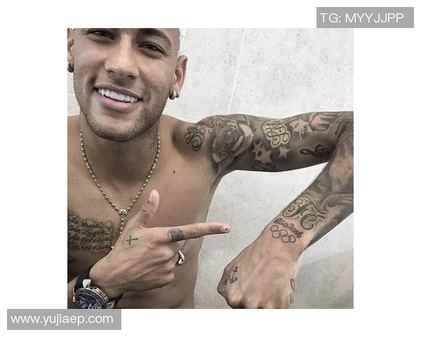 为足球明星定制个性纹身艺术展现他们的激情与荣耀 为足球明星定制个性纹身艺术展现他们的激情与荣耀